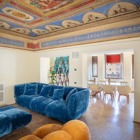 Urbanicooh Garisenda - Piazza Maggiore View Μπολόνια Εξωτερικό φωτογραφία