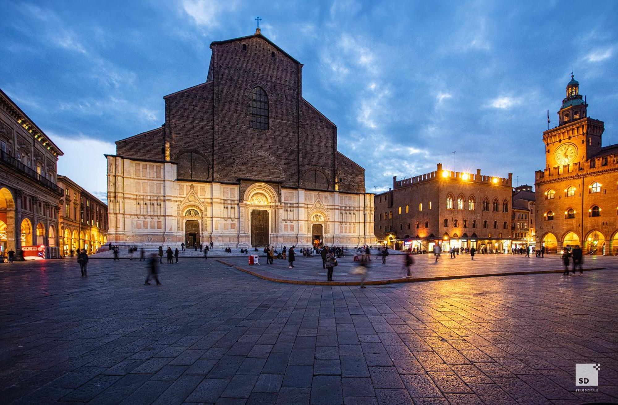 Urbanicooh Garisenda - Piazza Maggiore View Μπολόνια Εξωτερικό φωτογραφία