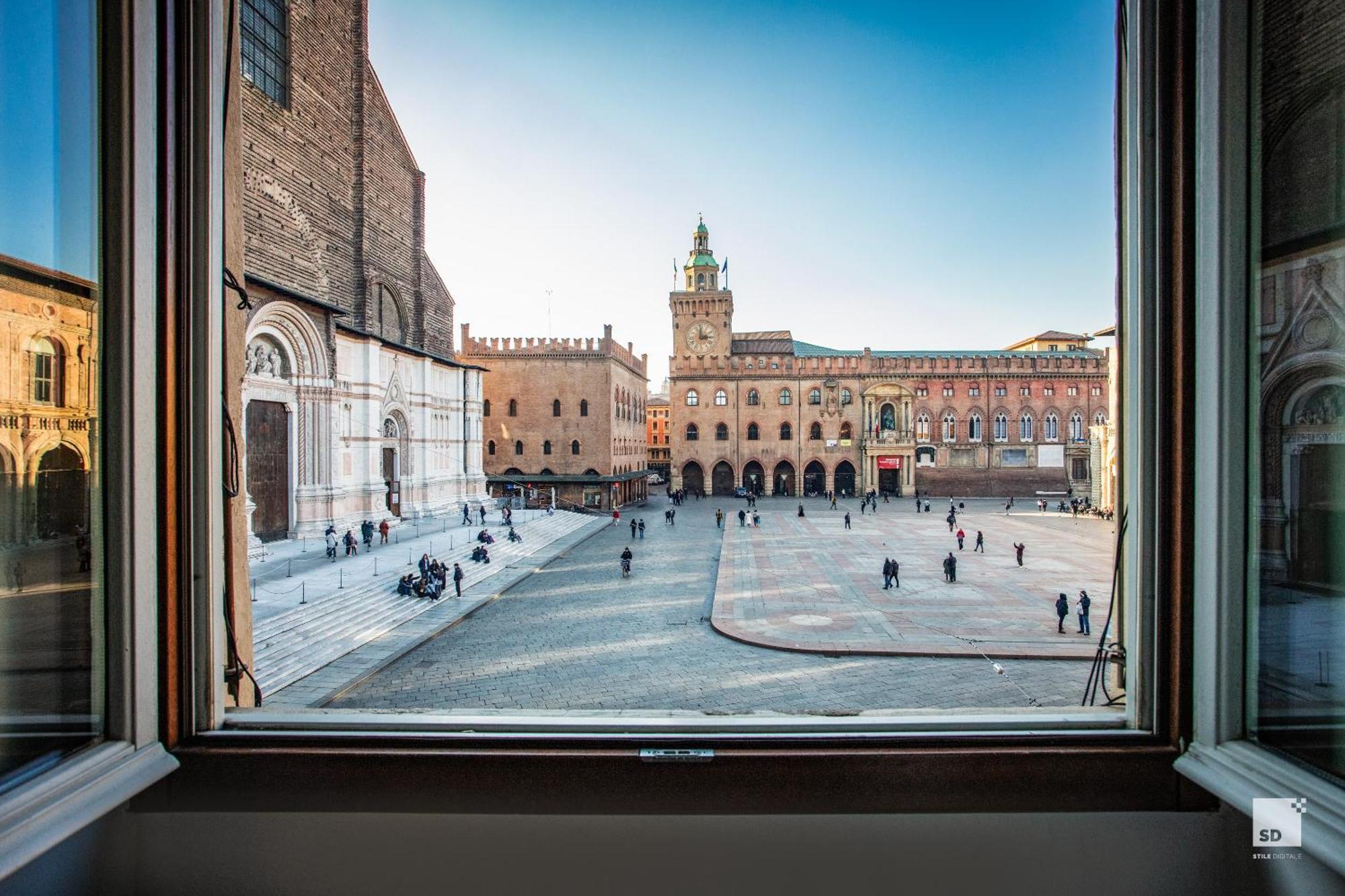 Urbanicooh Garisenda - Piazza Maggiore View Μπολόνια Εξωτερικό φωτογραφία