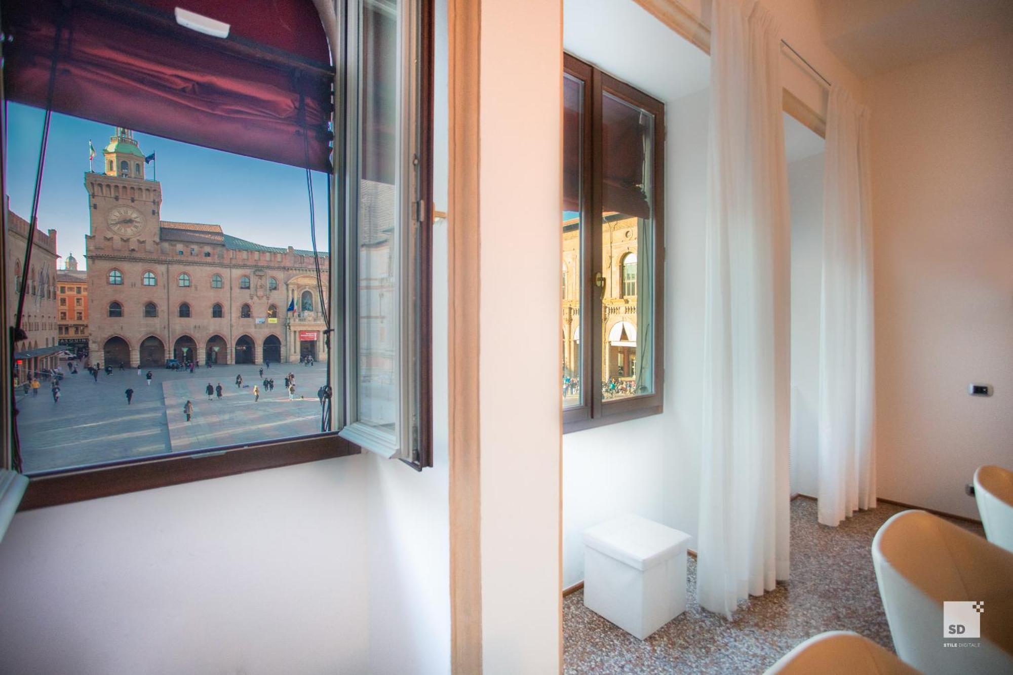 Urbanicooh Garisenda - Piazza Maggiore View Μπολόνια Εξωτερικό φωτογραφία